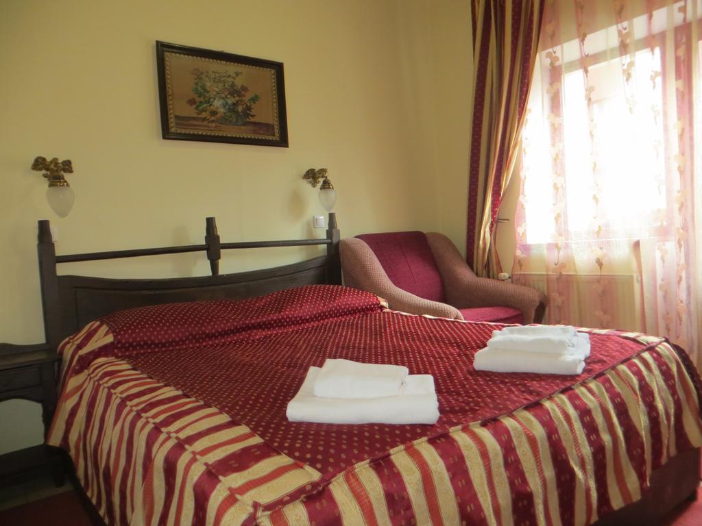 100 Metriv Vid Vytyagu Hotel Boekovel Kamer foto
