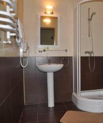 100 Metriv Vid Vytyagu Hotel Boekovel Kamer foto